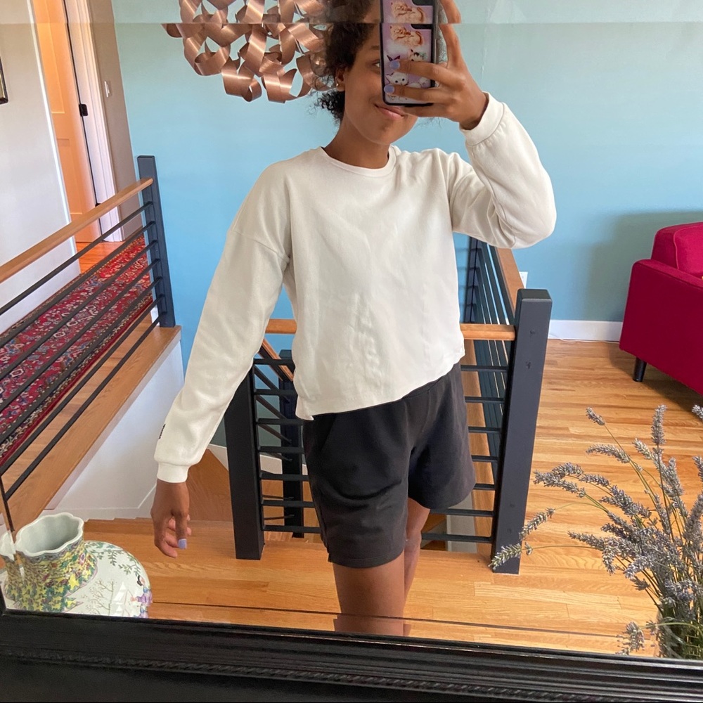 NIKE cropped crew neck